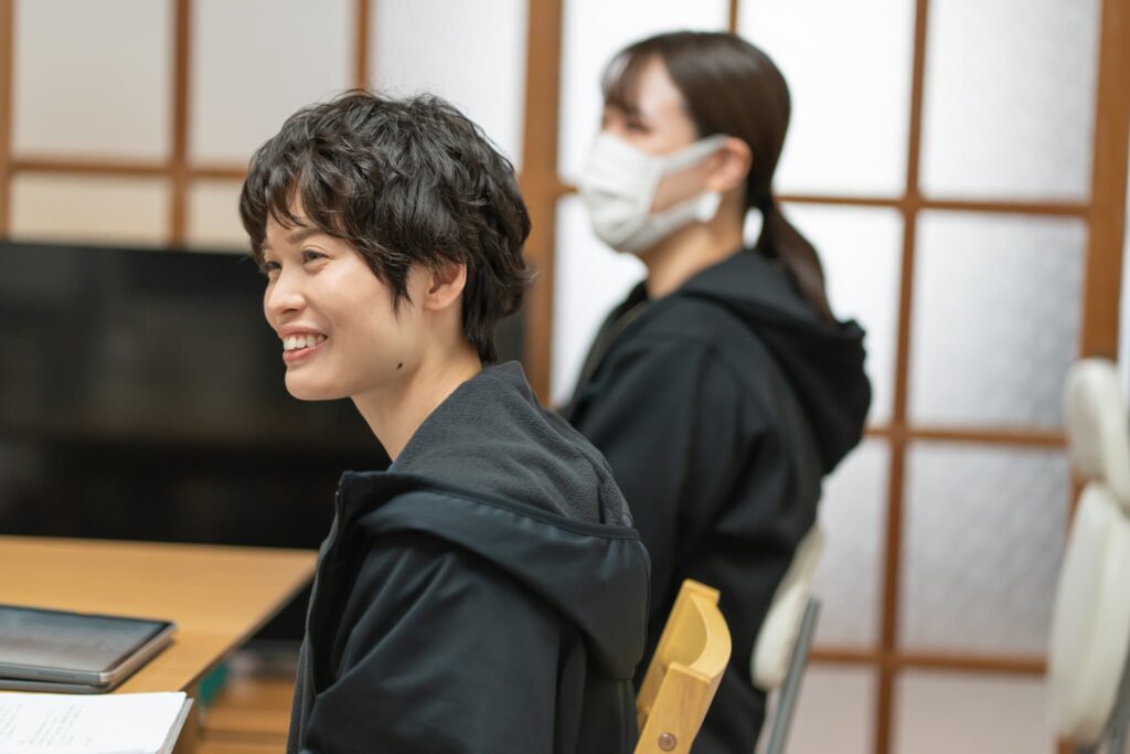 笑顔の女性医師