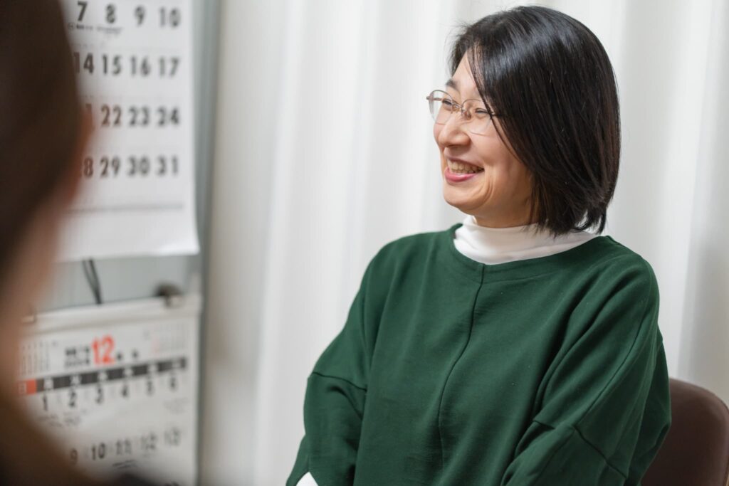 メガネをかけた女性