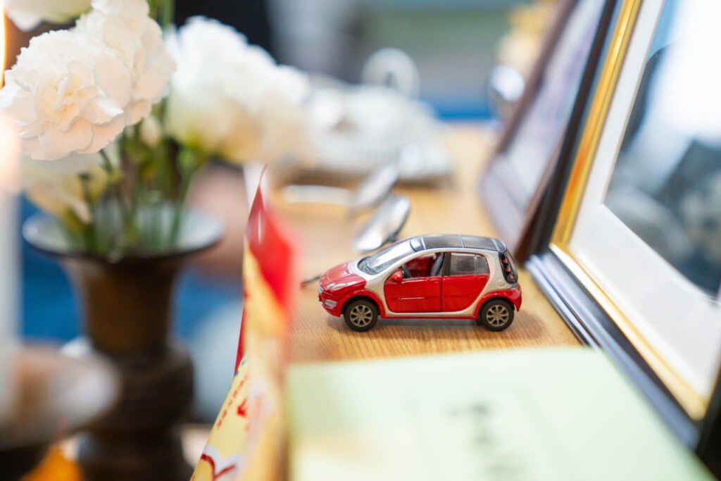 車のおもちゃ